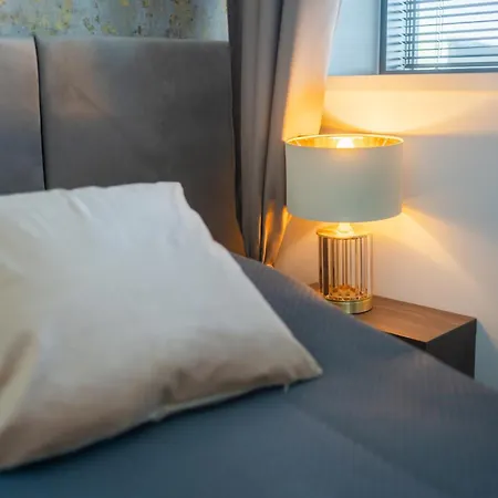 Ans Hanza Tower No 428 - Swimming Pool, Sauna, Jacuzzi, Viewing Terrace Apartment *