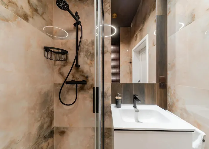 Ans Hanza Tower No 428 - Swimming Pool, Sauna, Jacuzzi, Viewing Terrace Apartment